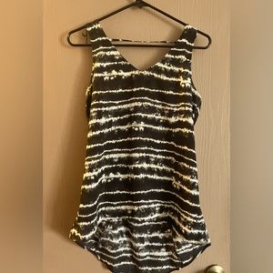 Express Womens Tie Dye V-Neck Hi/ Low Hem Sleeveless Lightweight Top. Size S